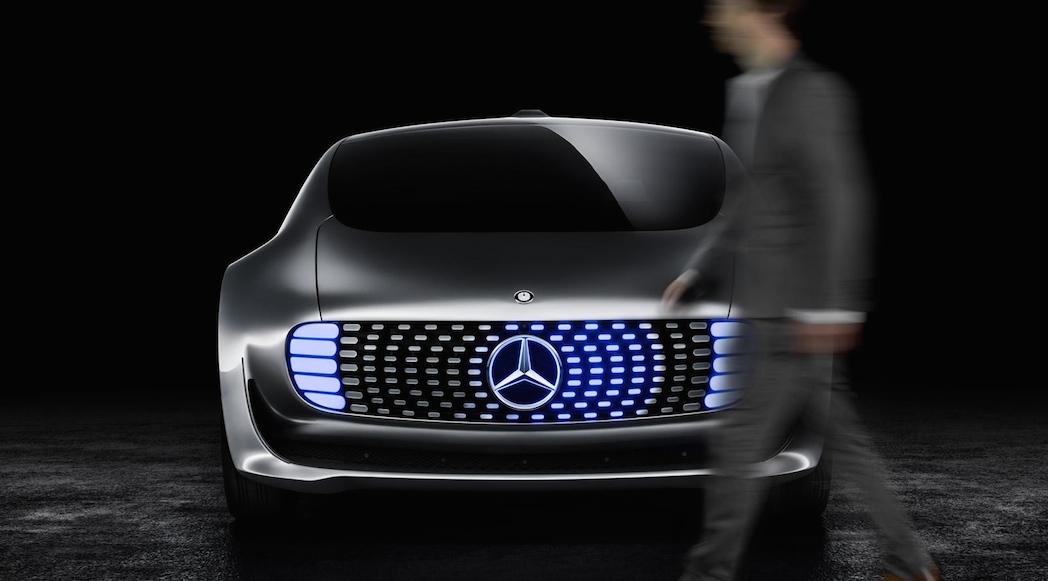 14-2015-Mercedes-Benz-F 015-Luxury in Motion Concept
